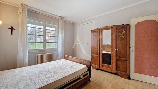 MONTRABE, Maison T6 avec sous-sol de 200 m2 .