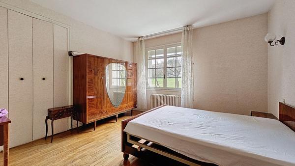 MONTRABE, Maison T6 avec sous-sol de 200 m2 .