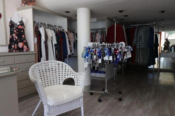 BOUTIQUE DE LINGERIE FINE FEMME. MARQUES PREMIUM