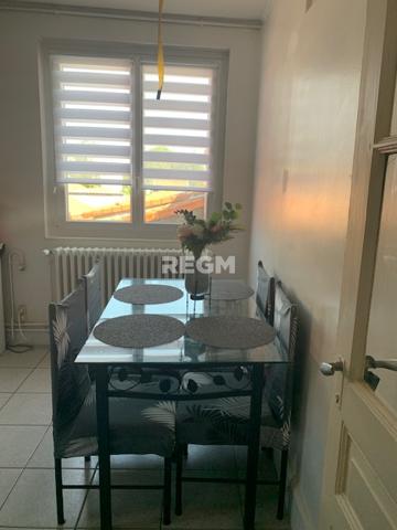 Riom (63200) Riom (63200) Immeuble investissement locatif.