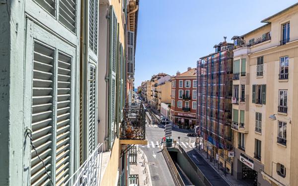 Appartement à vendre    4 pièces • 88 m2 Nice