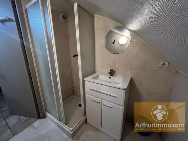 Location                                                      Appartement
                        
                     2 pièces                      36 m2                     à La Canourgue