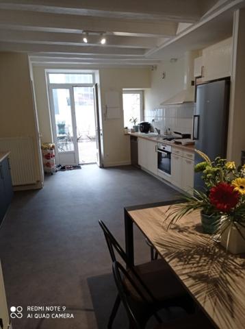 Appartement Niort 2 pièce(s) 230 m2