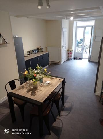 Appartement Niort 2 pièce(s) 230 m2