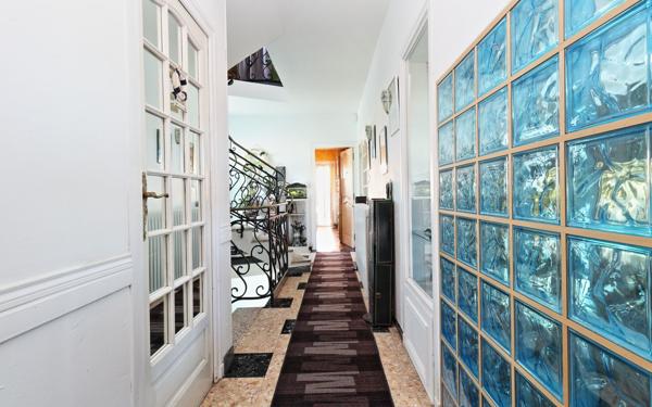 Maison à vendre    5 pièces •  Saint-Symphorien-d'Ozon