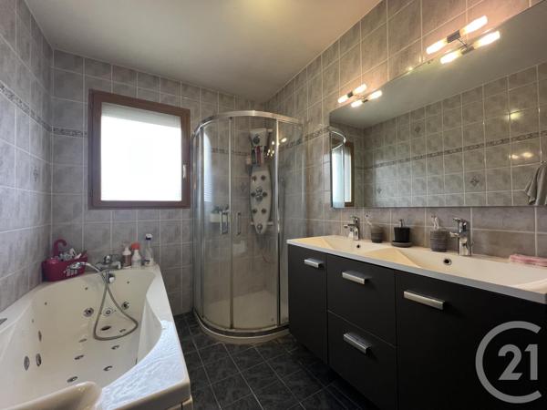 Maison à vendre  4 pièces - 102,22 m2 ST PIERRE EN FAUCIGNY - 74