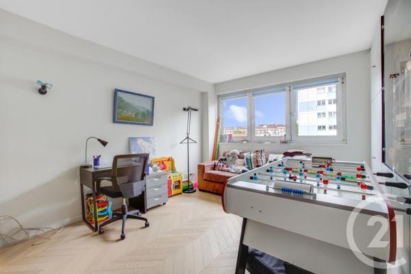 Appartement F7 à vendre  7 pièces - 112,21 m2 MONTROUGE - 92