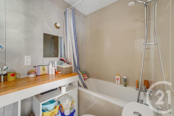 Appartement F7 à vendre  7 pièces - 112,21 m2 MONTROUGE - 92