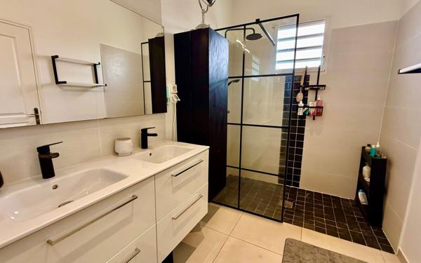 Maison à vendre    4 pièces •  Le Robert