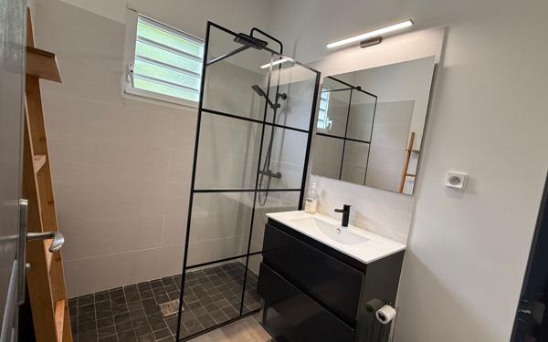 Maison à vendre    4 pièces •  Le Robert