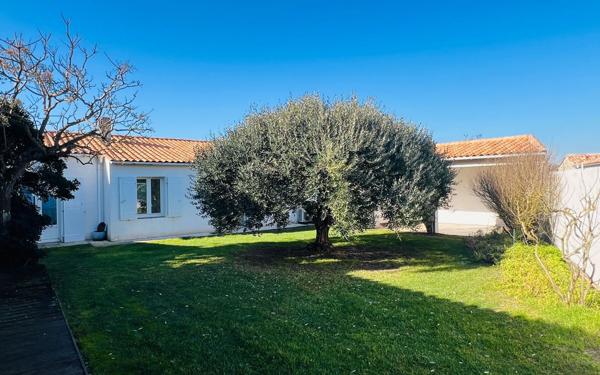 Maison à vendre    6 pièces •  Sainte-Marie-de-Ré