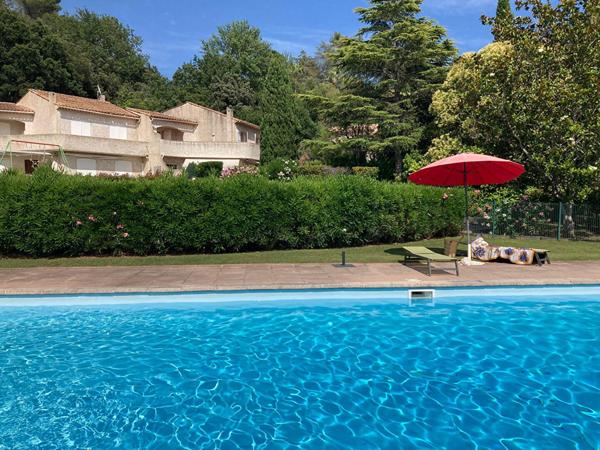 LOCATION MEUBLEE !!! VILLA DE 114m² SECTEUR GOLF DE BARBOSSI