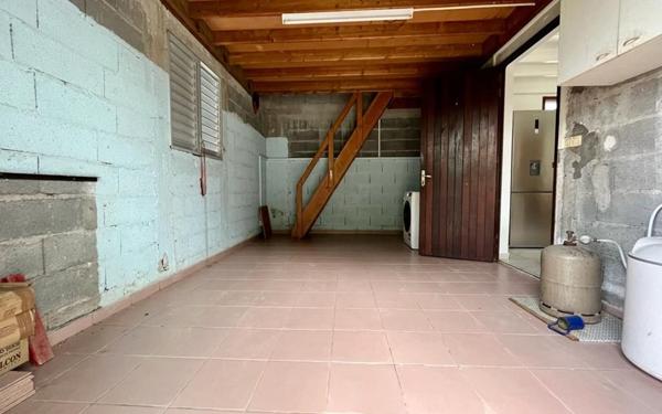 Maison à louer    4 pièces • 100 m2 Morne-à-l'Eau