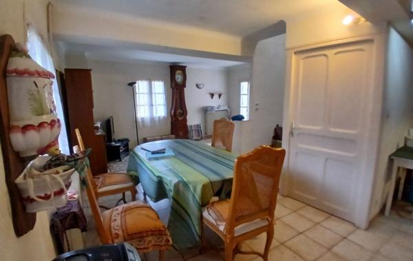 Vente Maison Avec jardin à rafraîchir Montferrer   