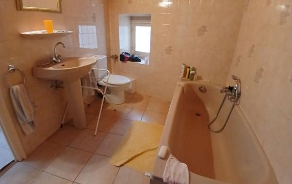 Vente Maison Avec jardin à rafraîchir Montferrer   