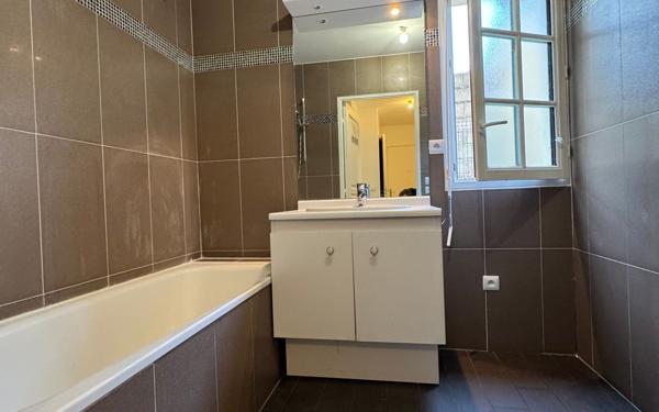 Appartement à vendre    3 pièces • 64,52 m2 Vaires-sur-Marne