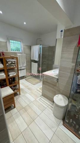 Maison à vendre 7 pièces de 250 m²