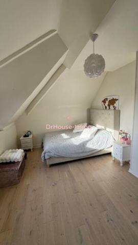 Maison à vendre 7 pièces de 250 m²