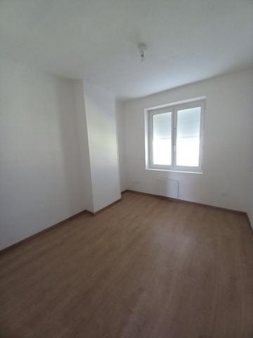 Grand T4 rue recherchée MANOSQUE