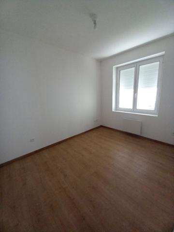 Grand T4 rue recherchée MANOSQUE