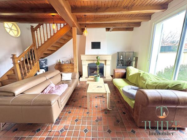 Maison principale + maison d'amis et grand Jardin