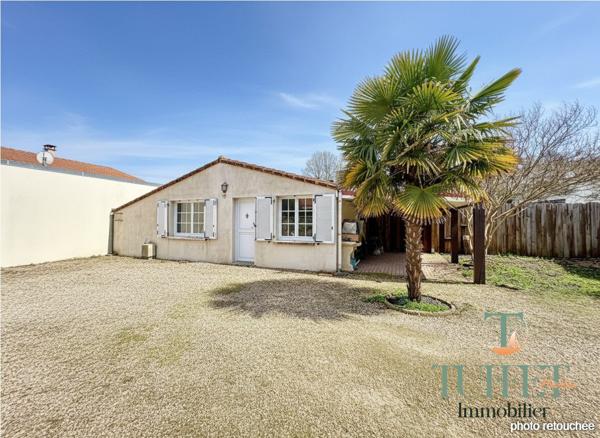 Maison principale + maison d'amis et grand Jardin