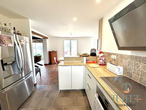 Maison principale + maison d'amis et grand Jardin