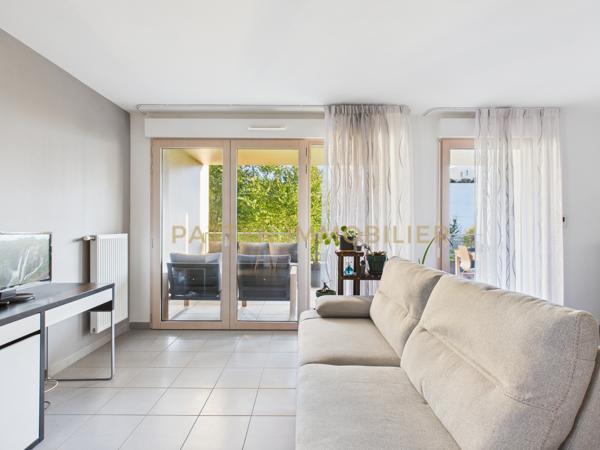 Villeurbanne (69100) T3 récent avec loggia et possibilité garage – DPE B – Villeurbanne