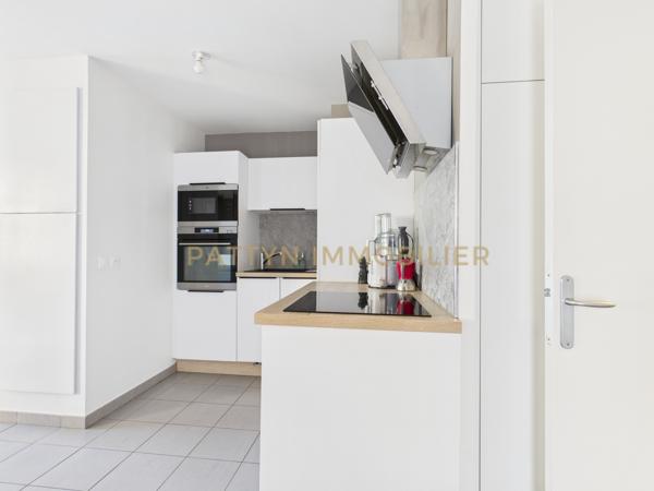 Villeurbanne (69100) T3 récent avec loggia et possibilité garage – DPE B – Villeurbanne