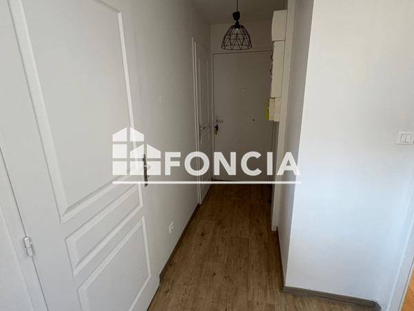 Location Studio meublé 39.17 m² - Niort 79000
