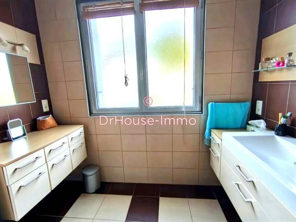 Maison à vendre 8 pièces de 215 m²