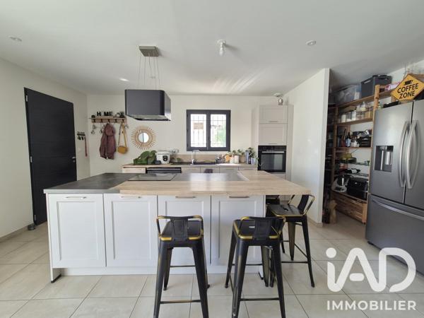 Maison à vendre 4 pièces 96,1 m² Châteaurenard