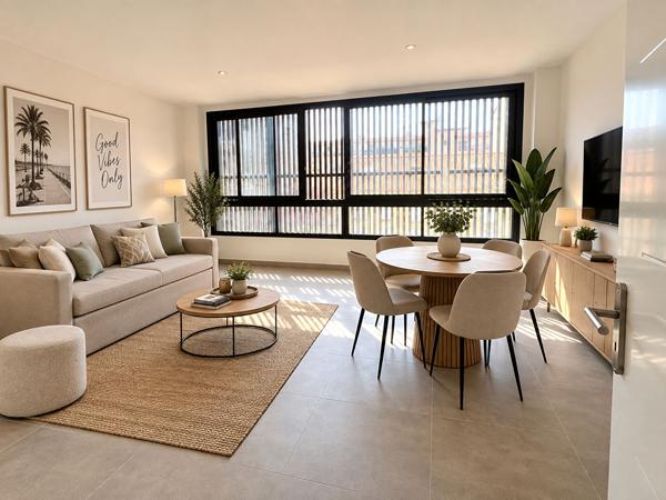 Grand studio à proximité immédiate de Cannes Banane, des commerces et des plages