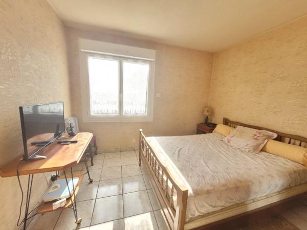 APPART loué 500€ (3 chambres + garage + verdure)
