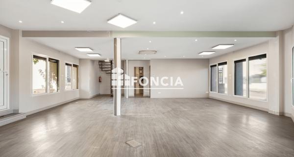 À vendre Local commercial 148.29 m² - Béziers 34500