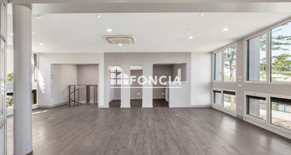 À vendre Local commercial 148.29 m² - Béziers 34500