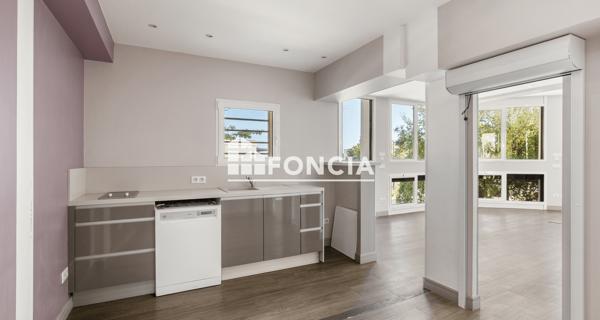 À vendre Local commercial 148.29 m² - Béziers 34500