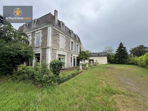 Vente                                                      Immeuble
                        
                     16 pièces                      500 m2                     à Fauillet