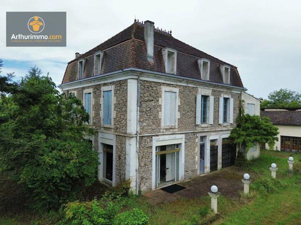 Vente                                                      Immeuble
                        
                     16 pièces                      500 m2                     à Fauillet