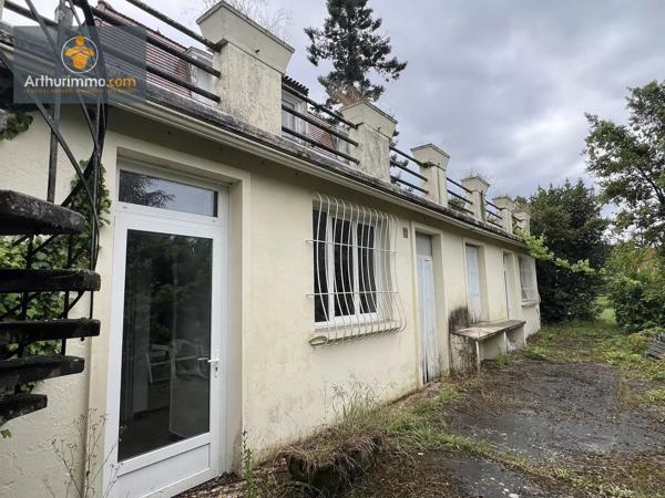 Vente                                                      Immeuble
                        
                     16 pièces                      500 m2                     à Fauillet