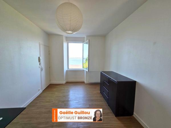 Appartement RDC 3 pièces -56m²- Vue mer - St Pol de Léon - Place de parking + cave