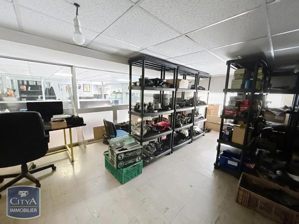 Vente local professionnel 309m²