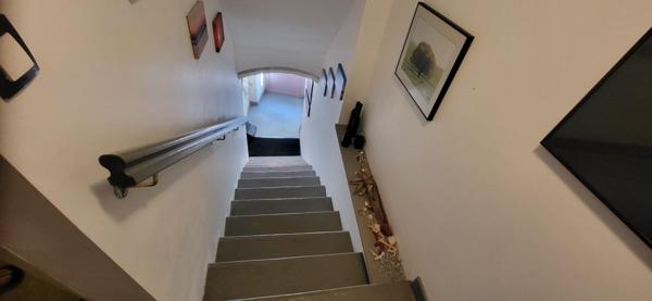 Centre La Roche Posay, bel immeuble 3 appartements