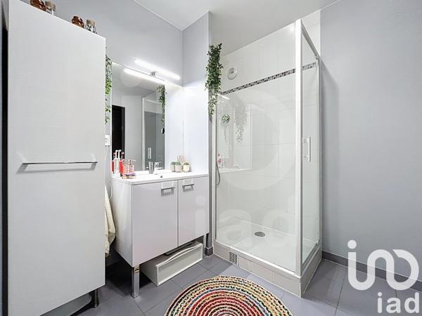 Appartement 3 pièces de 60 m² à Neuilly-sur-Marne (93330)