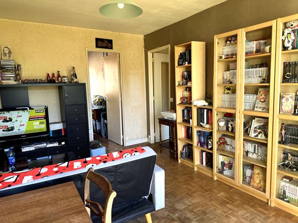 APPARTEMENT 3 PIÈCES EN CENTRE VILLE