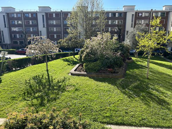 APPARTEMENT 3 PIÈCES EN CENTRE VILLE