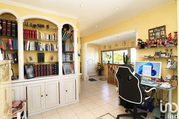 Maison à vendre 6 pièces 172 m² Mandelieu-la-Napoule