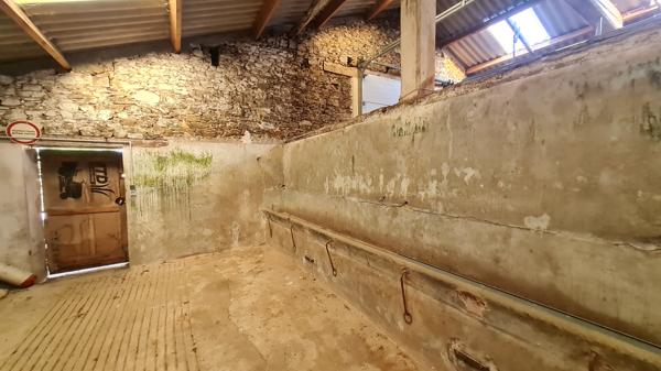 Maison
         1 pièce
        - 320 m² Exclusivité