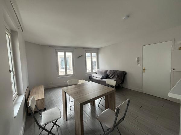 Appartement 2 pièces à louer Châtellerault - 86100 / Réf: 595
