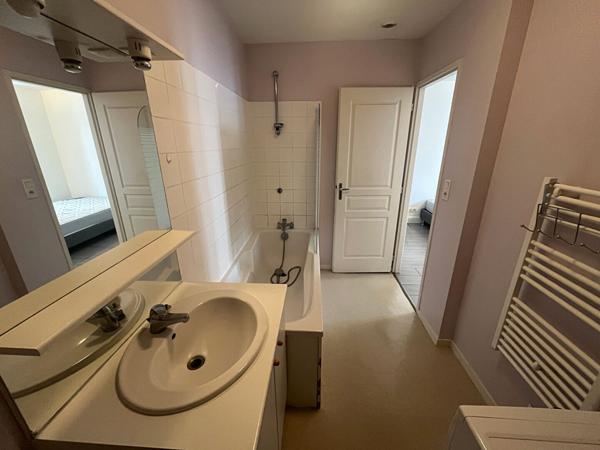 Appartement 2 pièces à louer Châtellerault - 86100 / Réf: 595